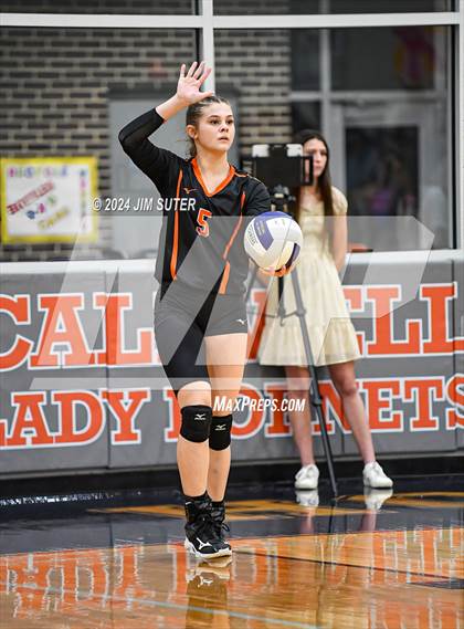 Thumbnail 1 in Schulenburg vs Holland (UIL Volleyball 2A D1 Area) photogallery.
