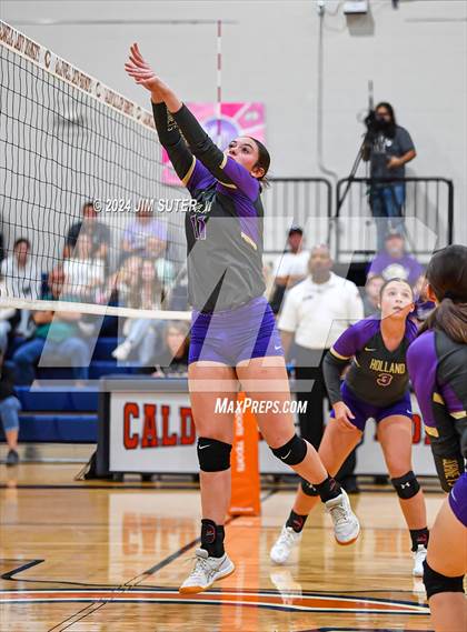 Thumbnail 1 in Schulenburg vs Holland (UIL Volleyball 2A D1 Area) photogallery.