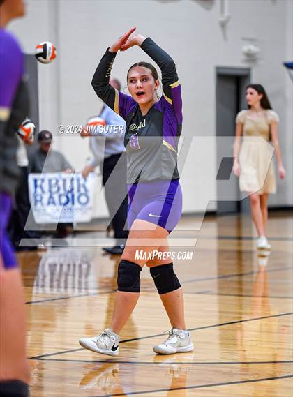 Thumbnail 1 in Schulenburg vs Holland (UIL Volleyball 2A D1 Area) photogallery.
