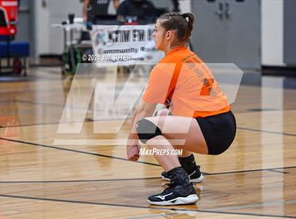 Thumbnail 3 in Schulenburg vs Holland (UIL Volleyball 2A D1 Area) photogallery.