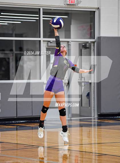 Thumbnail 1 in Schulenburg vs Holland (UIL Volleyball 2A D1 Area) photogallery.