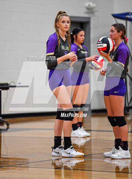 Thumbnail 1 in Schulenburg vs Holland (UIL Volleyball 2A D1 Area) photogallery.