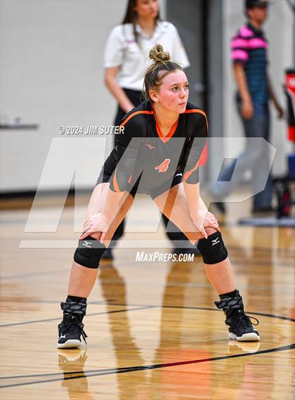 Thumbnail 2 in Schulenburg vs Holland (UIL Volleyball 2A D1 Area) photogallery.