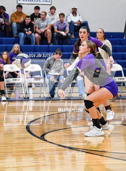 Thumbnail 3 in Schulenburg vs Holland (UIL Volleyball 2A D1 Area) photogallery.