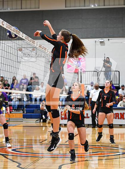 Thumbnail 2 in Schulenburg vs Holland (UIL Volleyball 2A D1 Area) photogallery.