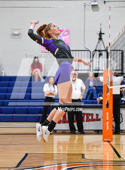 Thumbnail 2 in Schulenburg vs Holland (UIL Volleyball 2A D1 Area) photogallery.