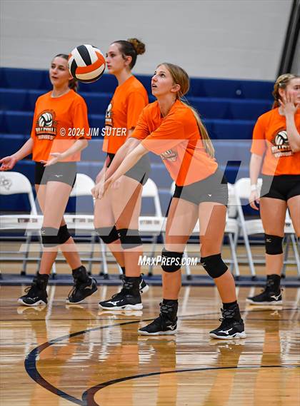 Thumbnail 2 in Schulenburg vs Holland (UIL Volleyball 2A D1 Area) photogallery.