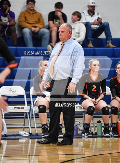 Thumbnail 1 in Schulenburg vs Holland (UIL Volleyball 2A D1 Area) photogallery.