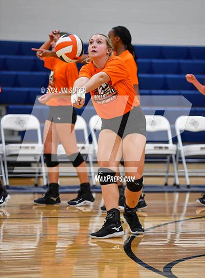 Thumbnail 1 in Schulenburg vs Holland (UIL Volleyball 2A D1 Area) photogallery.