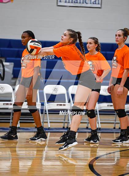 Thumbnail 1 in Schulenburg vs Holland (UIL Volleyball 2A D1 Area) photogallery.