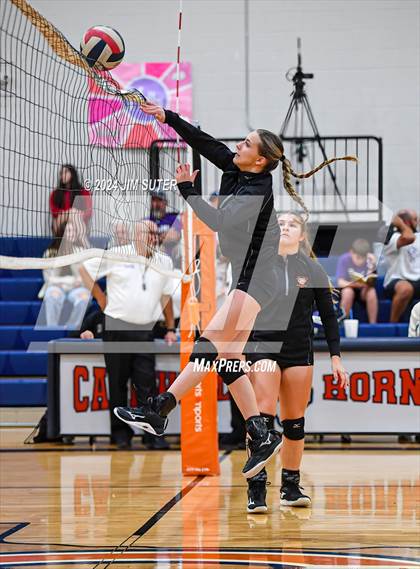 Thumbnail 1 in Schulenburg vs Holland (UIL Volleyball 2A D1 Area) photogallery.