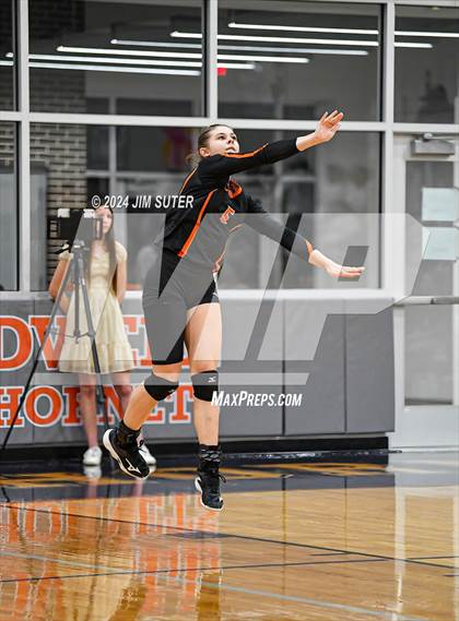 Thumbnail 1 in Schulenburg vs Holland (UIL Volleyball 2A D1 Area) photogallery.