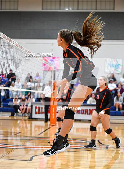 Thumbnail 3 in Schulenburg vs Holland (UIL Volleyball 2A D1 Area) photogallery.