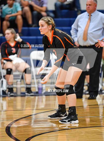 Thumbnail 2 in Schulenburg vs Holland (UIL Volleyball 2A D1 Area) photogallery.