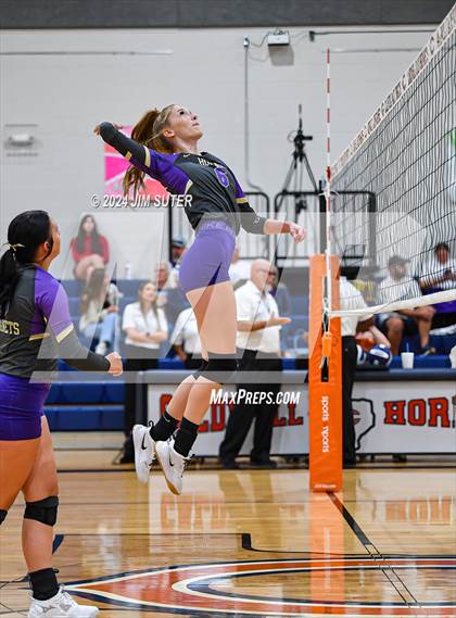 Thumbnail 1 in Schulenburg vs Holland (UIL Volleyball 2A D1 Area) photogallery.