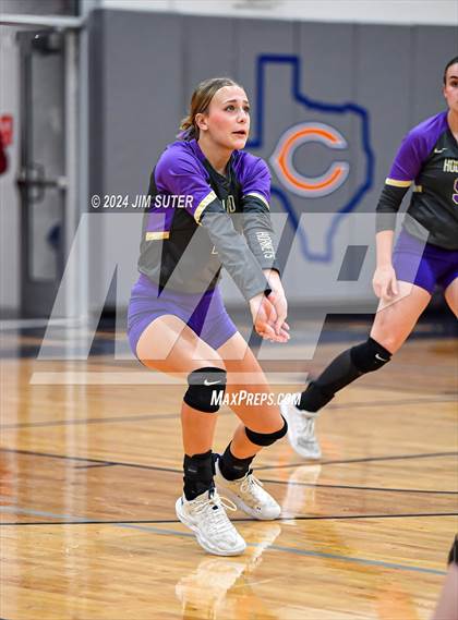 Thumbnail 3 in Schulenburg vs Holland (UIL Volleyball 2A D1 Area) photogallery.