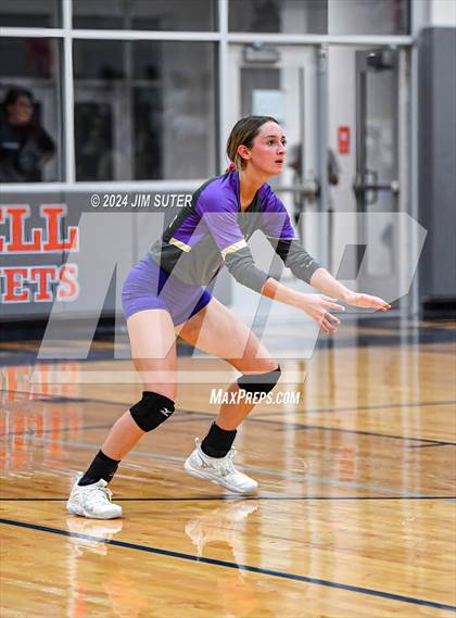 Thumbnail 1 in Schulenburg vs Holland (UIL Volleyball 2A D1 Area) photogallery.