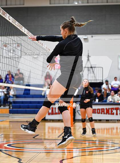 Thumbnail 2 in Schulenburg vs Holland (UIL Volleyball 2A D1 Area) photogallery.