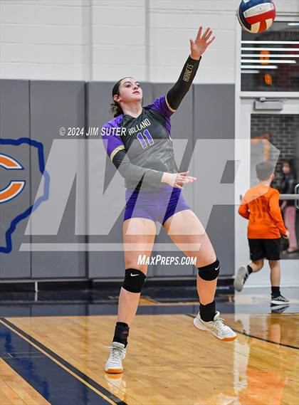 Thumbnail 1 in Schulenburg vs Holland (UIL Volleyball 2A D1 Area) photogallery.