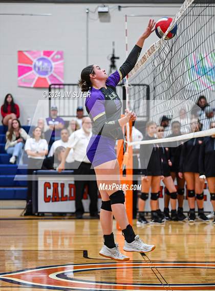 Thumbnail 1 in Schulenburg vs Holland (UIL Volleyball 2A D1 Area) photogallery.