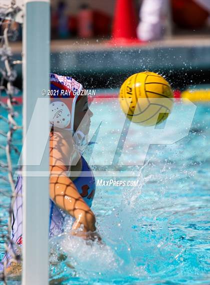 Thumbnail 1 in Sanger @ Clovis West photogallery.