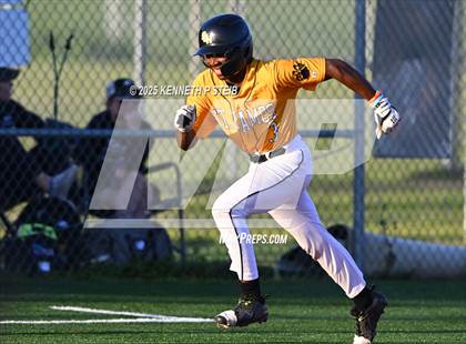 Thumbnail 2 in St. James vs. Winnfield (LHSAA Division III Non-Select Bi-District) photogallery.