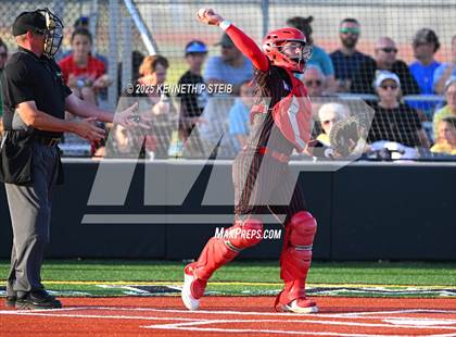 Thumbnail 3 in St. James vs. Winnfield (LHSAA Division III Non-Select Bi-District) photogallery.