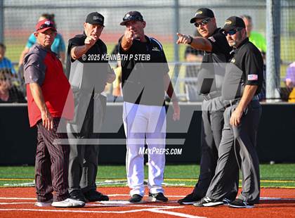 Thumbnail 1 in St. James vs. Winnfield (LHSAA Division III Non-Select Bi-District) photogallery.