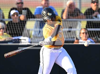 Thumbnail 1 in St. James vs. Winnfield (LHSAA Division III Non-Select Bi-District) photogallery.
