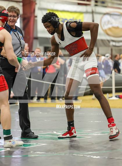 Thumbnail 1 in NIAA 2A Finals photogallery.