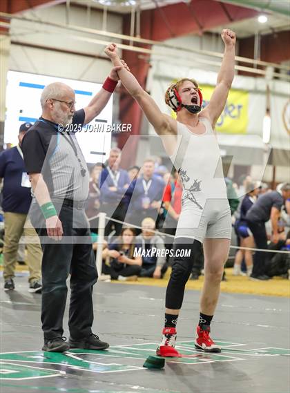 Thumbnail 2 in NIAA 2A Finals photogallery.