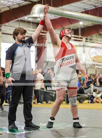 Thumbnail 2 in NIAA 2A Finals photogallery.