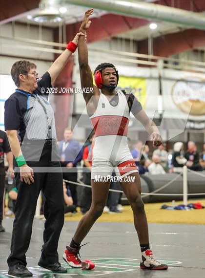 Thumbnail 3 in NIAA 2A Finals photogallery.