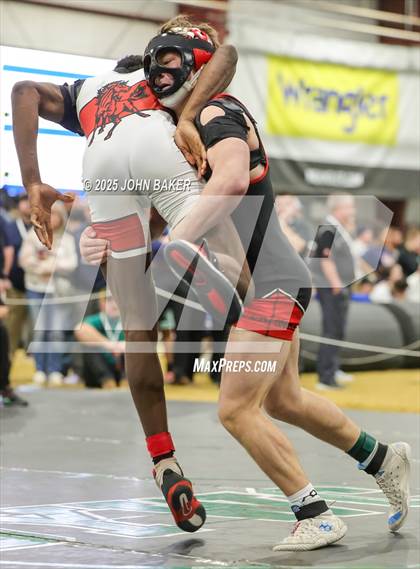 Thumbnail 3 in NIAA 2A Finals photogallery.