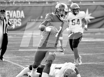 Thumbnail 3 in Bishop Manogue vs Bishop Gorman (NIAA 4A Final) photogallery.