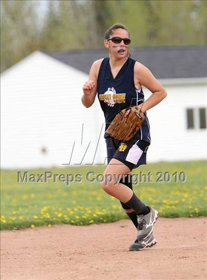 Thumbnail 1 in Sweet Home vs Medina (13th Depew Tournament) photogallery.