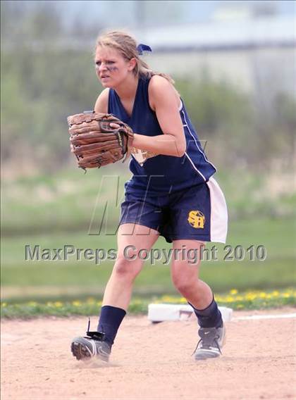 Thumbnail 2 in Sweet Home vs Medina (13th Depew Tournament) photogallery.