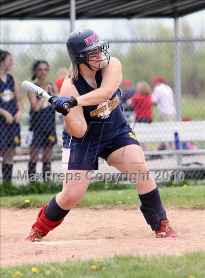 Thumbnail 2 in Sweet Home vs Medina (13th Depew Tournament) photogallery.