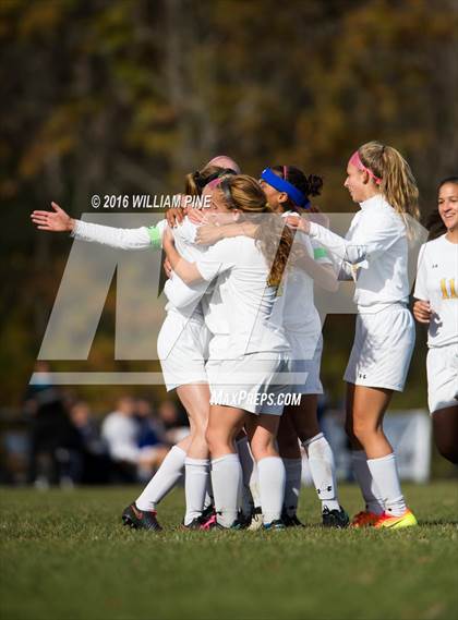Thumbnail 3 in Kingston vs Washingtonville (Section 9 Class AA Quarterfinal) photogallery.