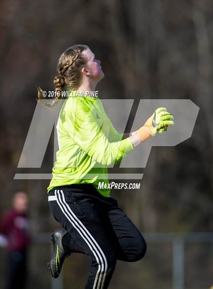 Thumbnail 3 in Kingston vs Washingtonville (Section 9 Class AA Quarterfinal) photogallery.