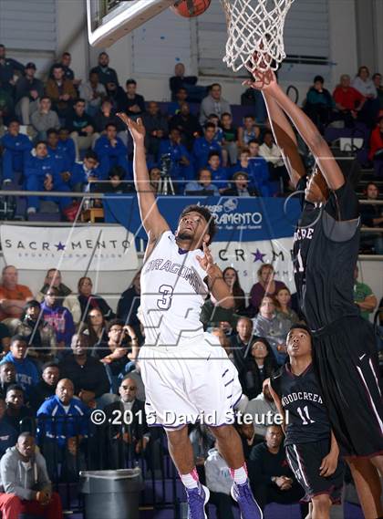 Thumbnail 2 in Woodcreek vs. Sacramento (St. Hope Elite Classic) photogallery.