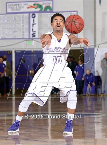 Thumbnail 2 in Woodcreek vs. Sacramento (St. Hope Elite Classic) photogallery.