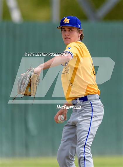 Thumbnail 3 in Alamo Heights @ Seguin photogallery.