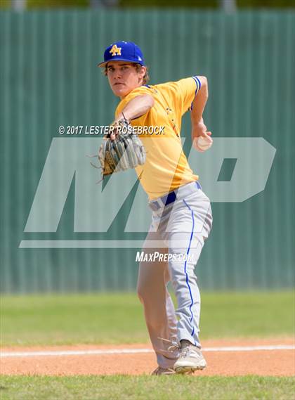 Thumbnail 1 in Alamo Heights @ Seguin photogallery.