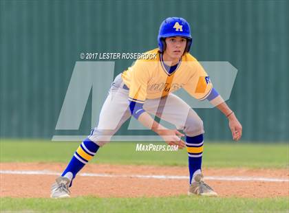 Thumbnail 1 in Alamo Heights @ Seguin photogallery.
