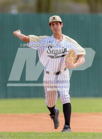 Thumbnail 1 in Alamo Heights @ Seguin photogallery.
