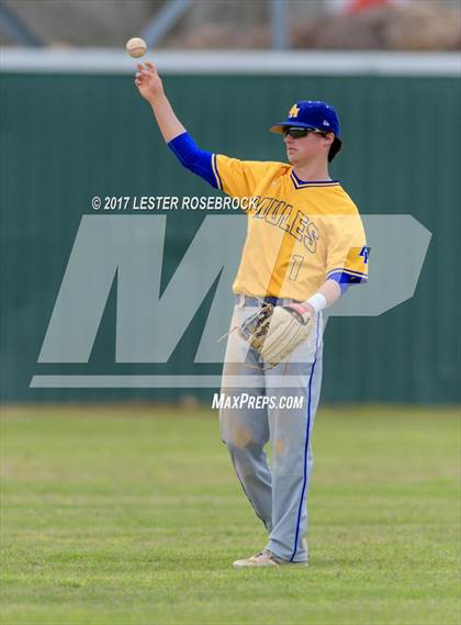 Thumbnail 3 in Alamo Heights @ Seguin photogallery.