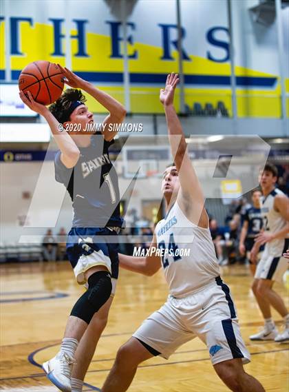 Thumbnail 3 in Pincknehville vs Bloomington Central Catholic (Bank of O'Fallon Shootout) photogallery.