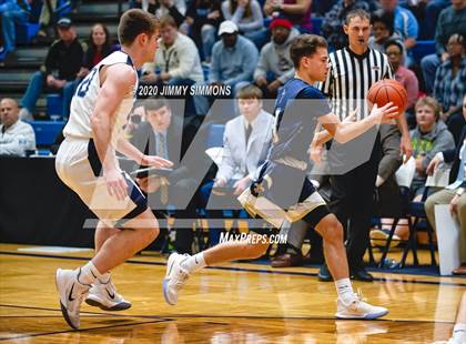 Thumbnail 3 in Pincknehville vs Bloomington Central Catholic (Bank of O'Fallon Shootout) photogallery.