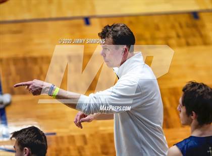 Thumbnail 3 in Pincknehville vs Bloomington Central Catholic (Bank of O'Fallon Shootout) photogallery.